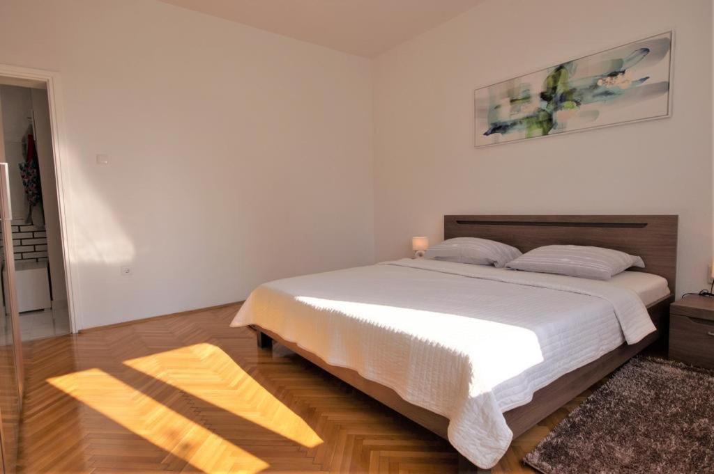 Apartment Deni PUY Eksteriør bilde