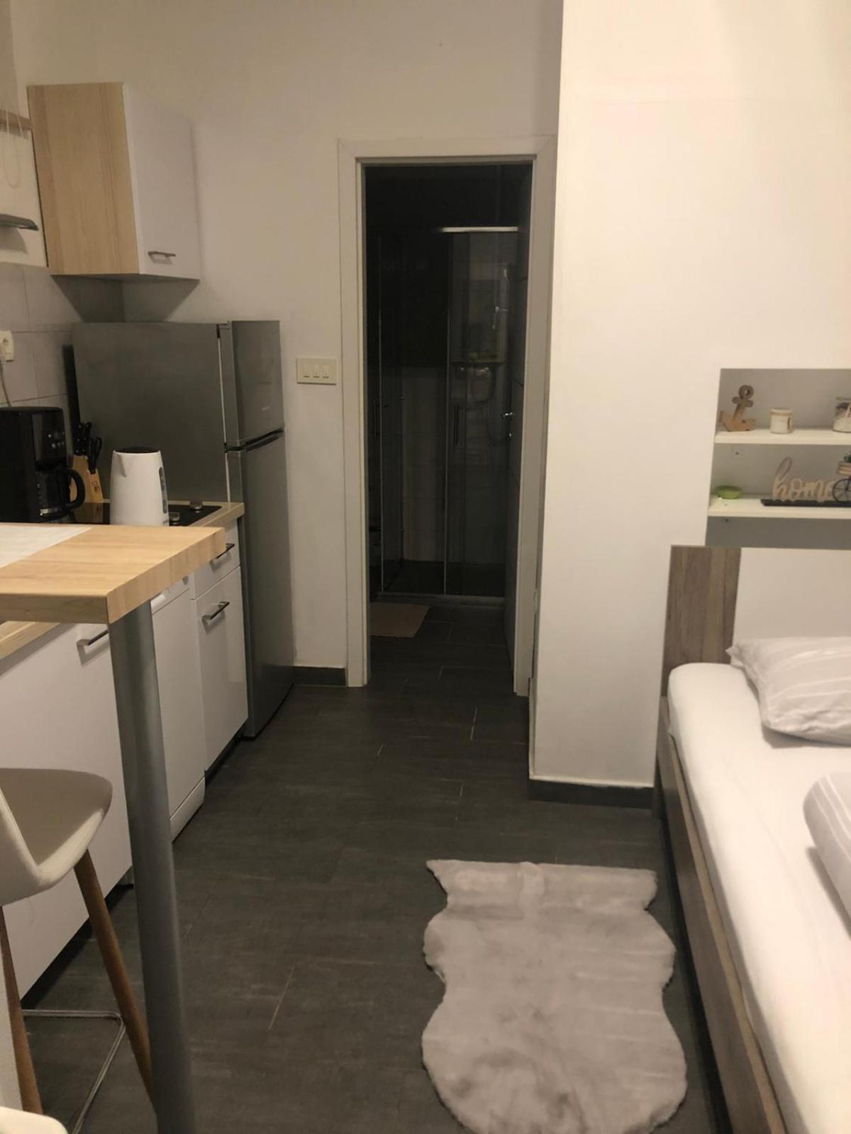 Apartment Deni PUY Rom bilde